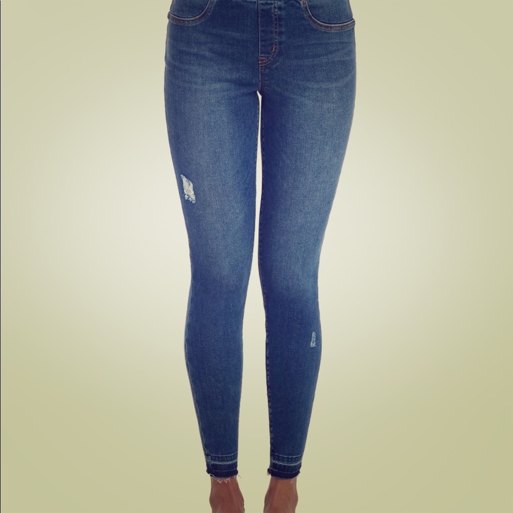 SPANX Distressed Ankle Skinny Jeans